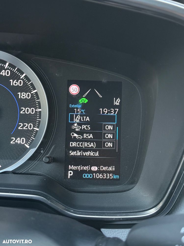 Toyota Corolla 1.8 Comfort - 17