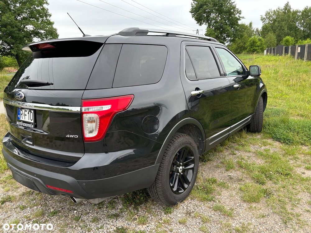 Ford Explorer - 3