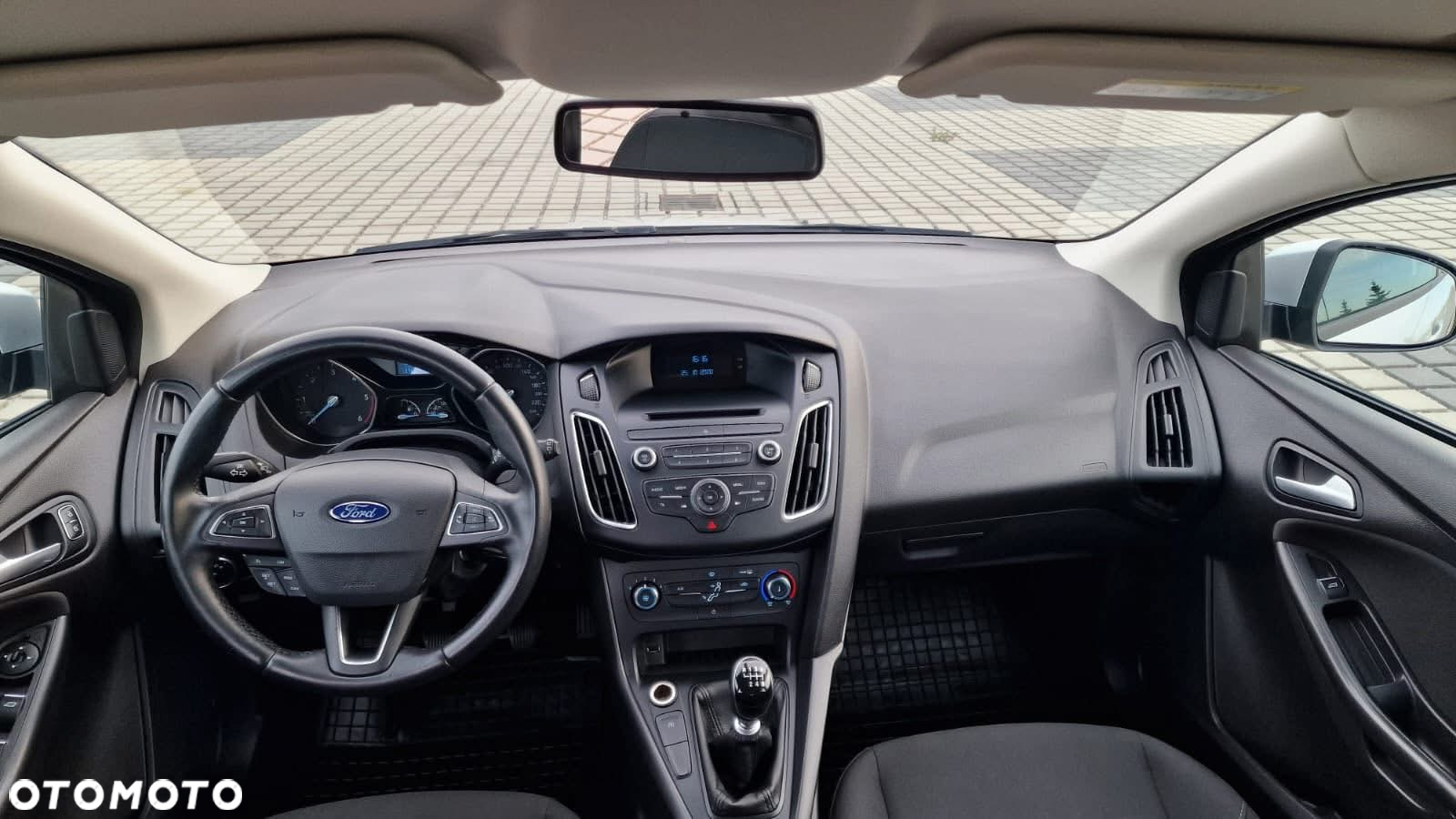 Ford Focus - 9