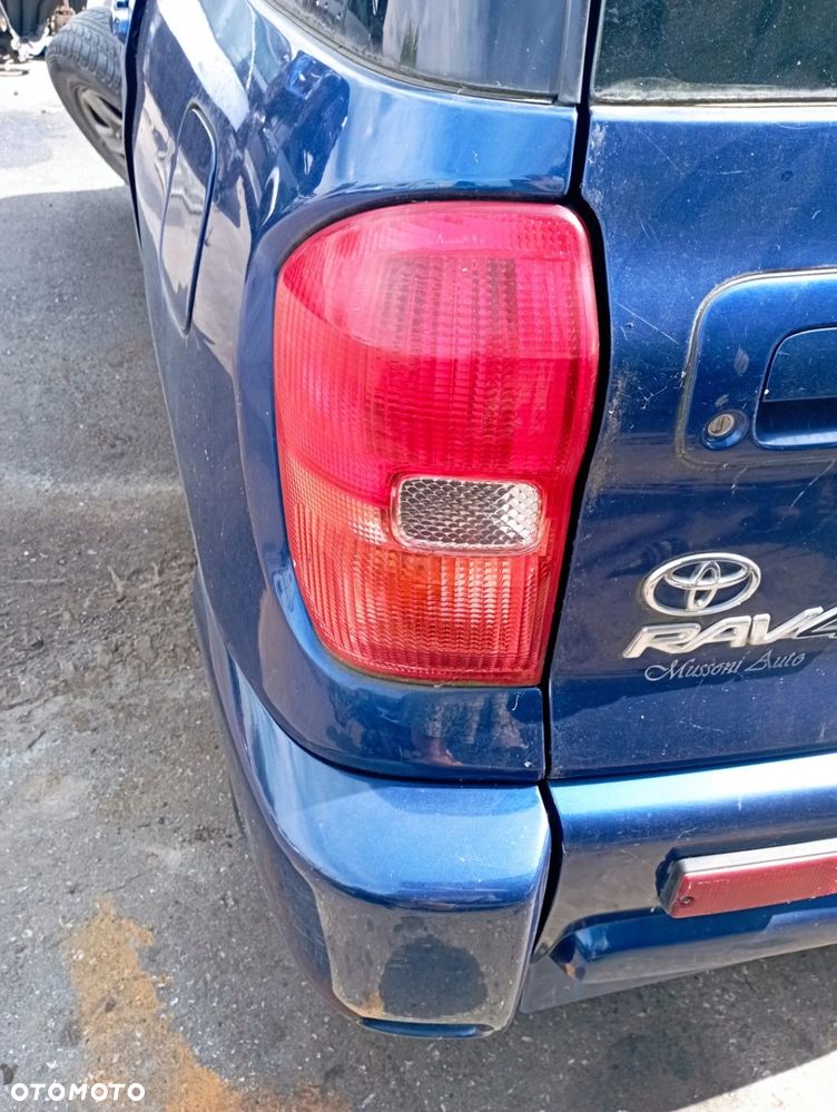 TOYOTA RAV4 II 3D LAMPA LEWA TYŁ TYLNA EU - 1
