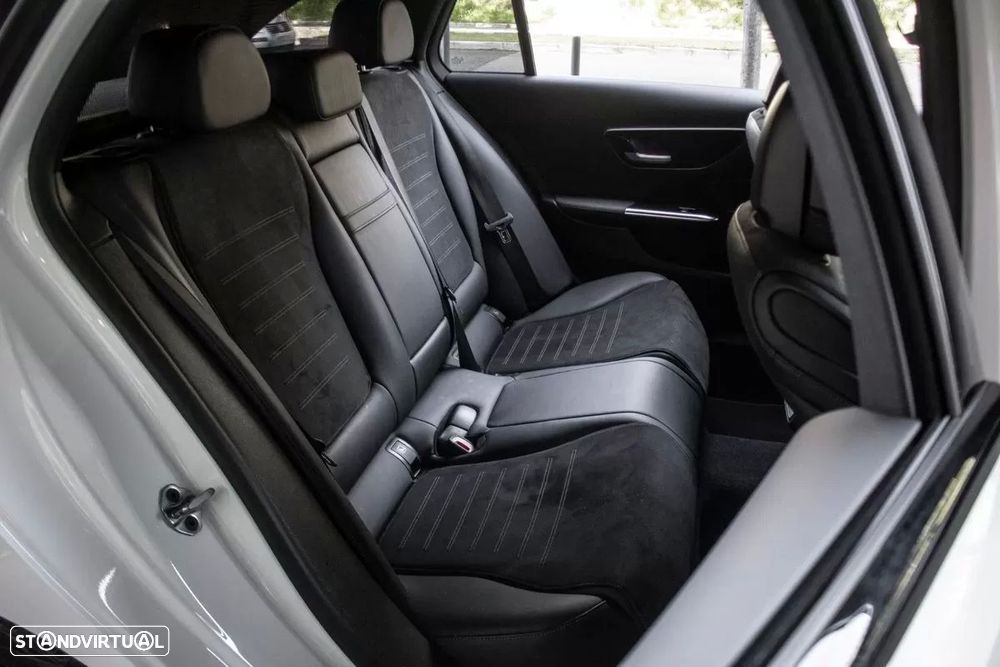 Mercedes-Benz C 220 d AMG Line - 28