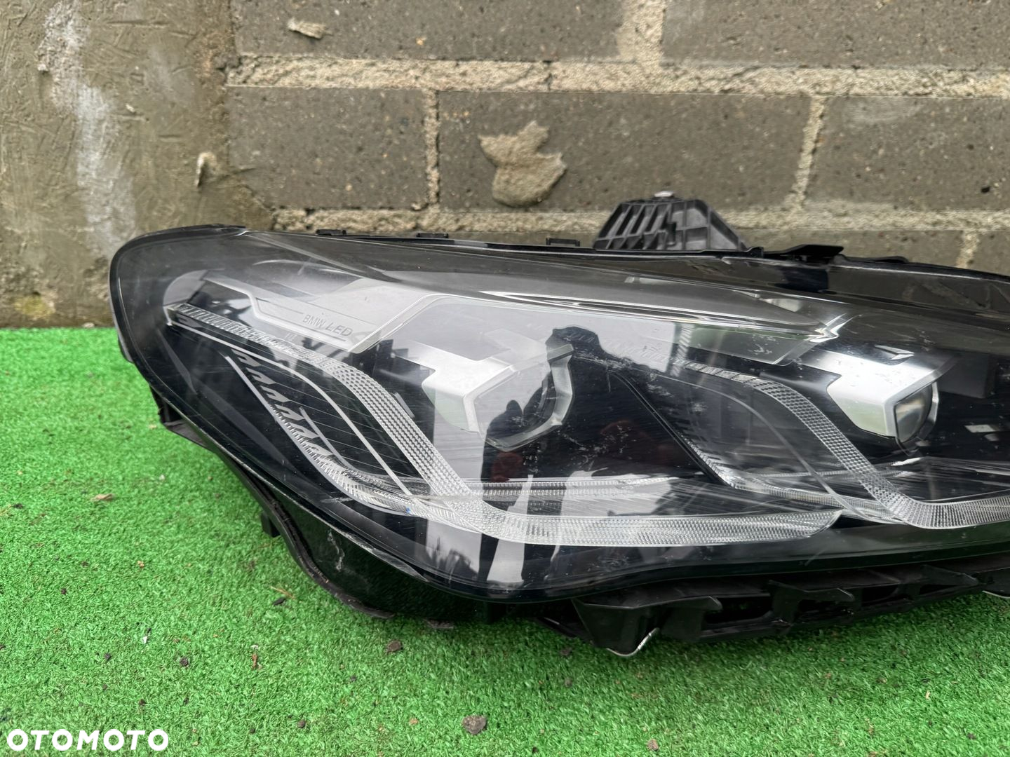 BMW 2 U06 FULL LED LAMPA PRAWA PRZEDNIA 5A42248 - 5