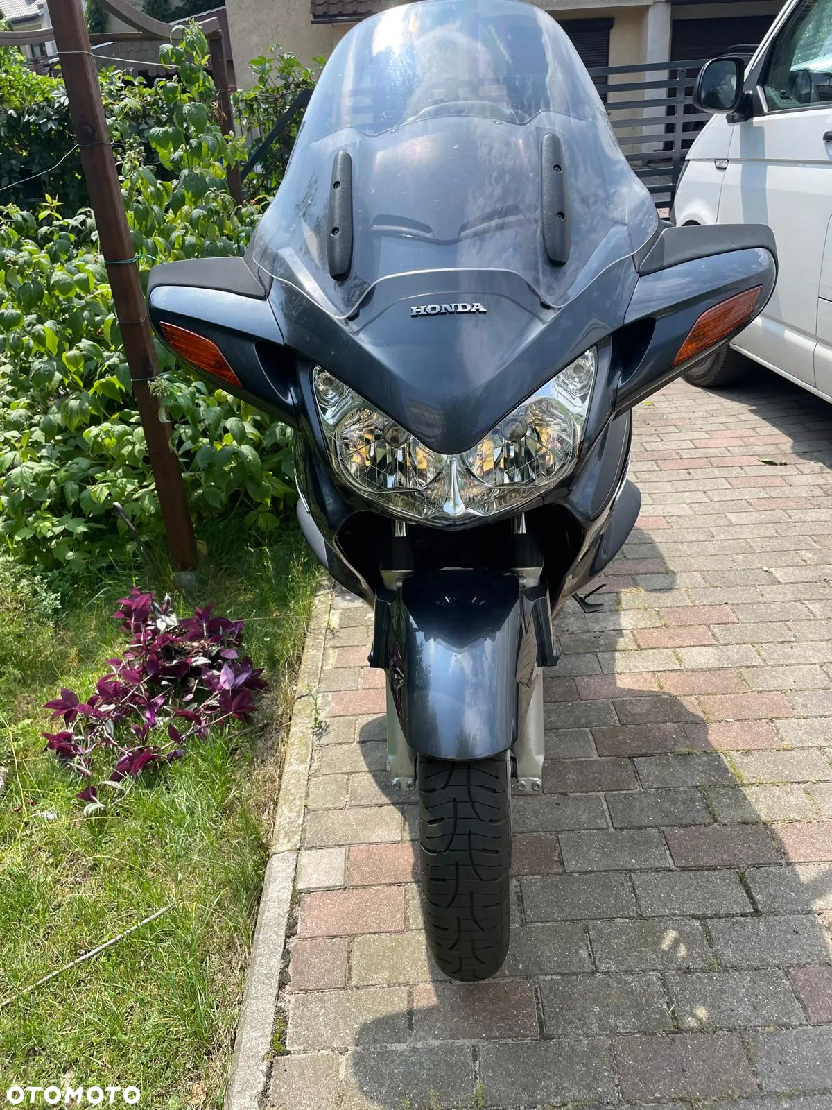 Honda ST - 2