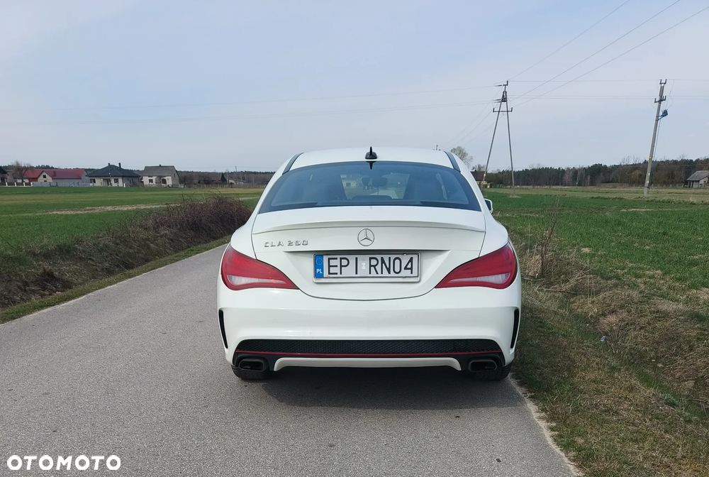 Mercedes-Benz CLA 250 7G-DCT Sport - 6
