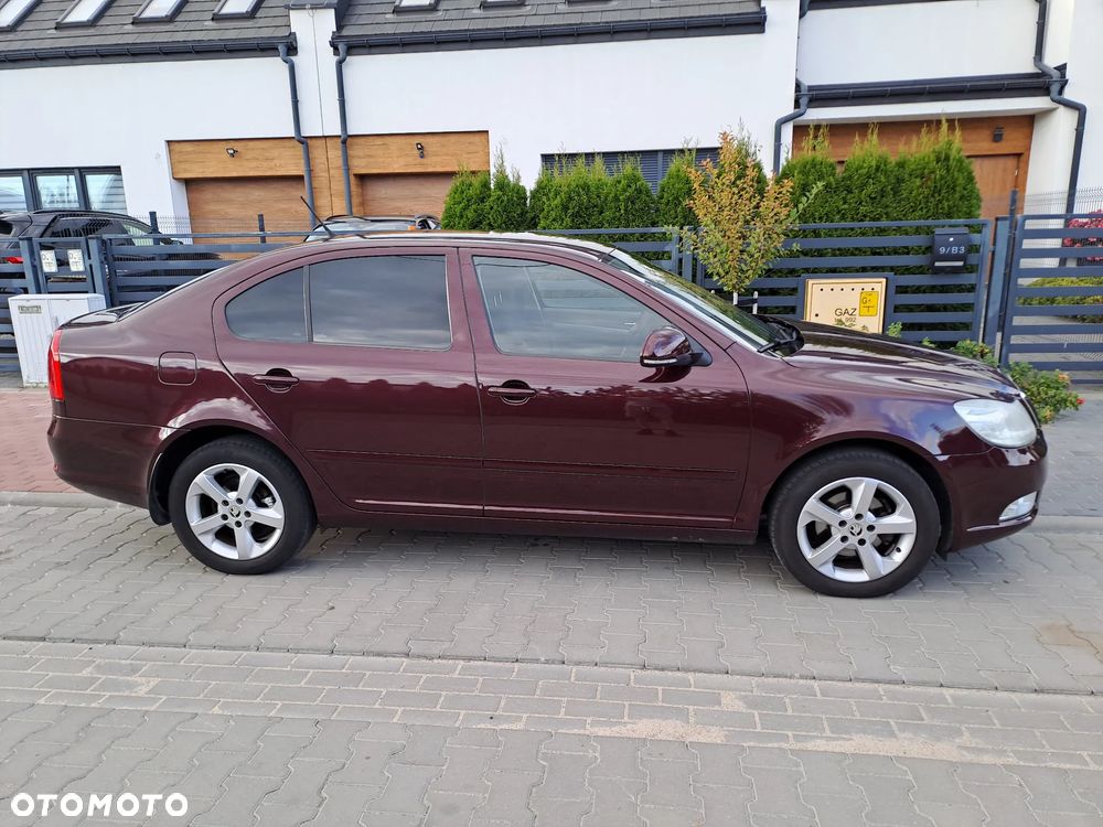 Skoda Octavia 1.6 Ambition - 1