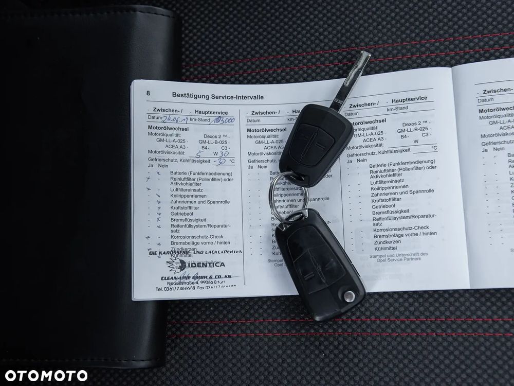Opel Corsa 1.4 16V Sport - 26