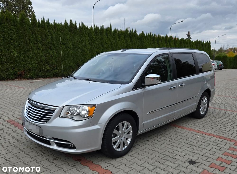 Chrysler Town & Country 3.6 Touring - 2