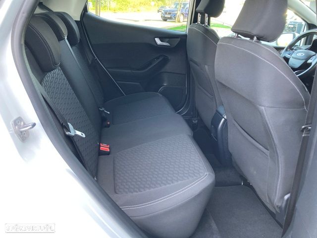 Ford Fiesta 1.0 EcoBoost Hybrid S&S TITANIUM - 32