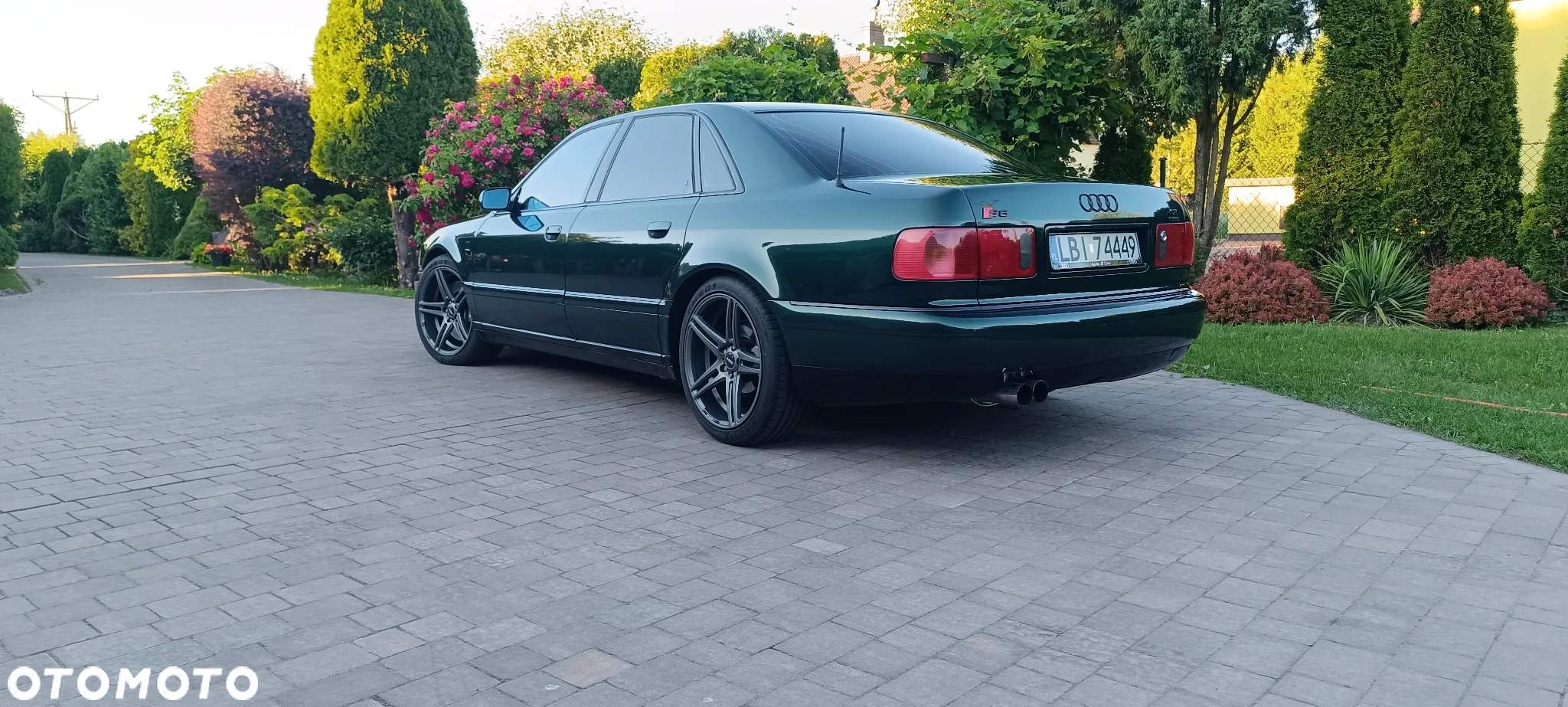 Audi A8 4.2 Quattro - 2