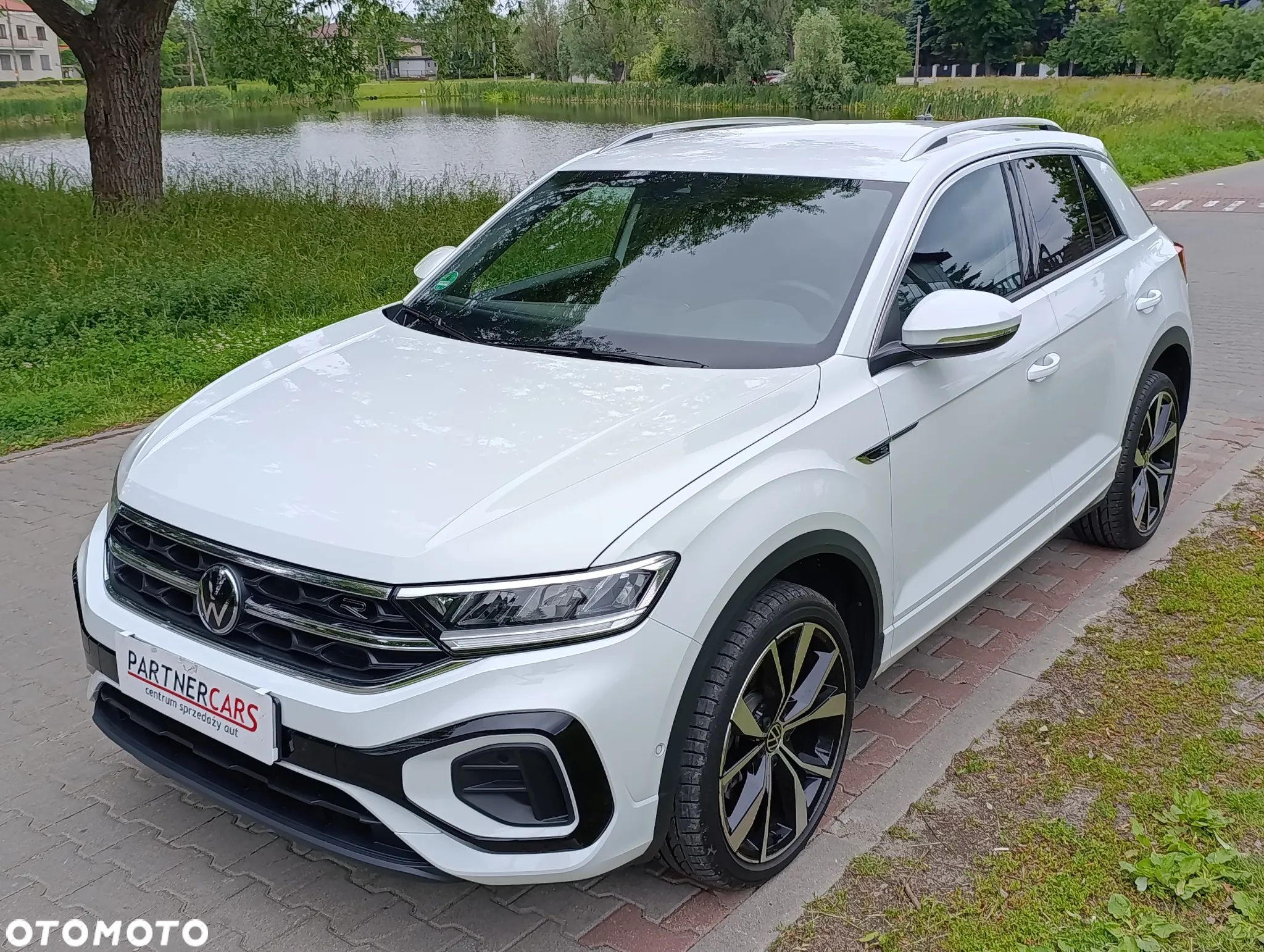 Volkswagen T-Roc 1.5 TSI R-Line DSG - 1