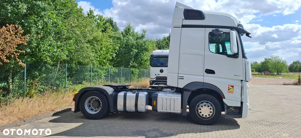 Mercedes-Benz Actros - 3
