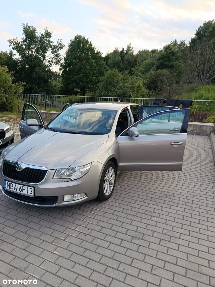 Skoda Superb 2.0 TDI Elegance - 13