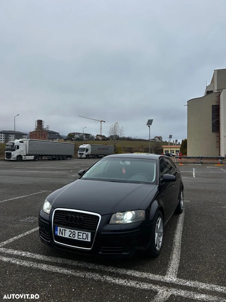 Audi A3 Sportback 2.0 TDI DSG Ambiente Aut - 5