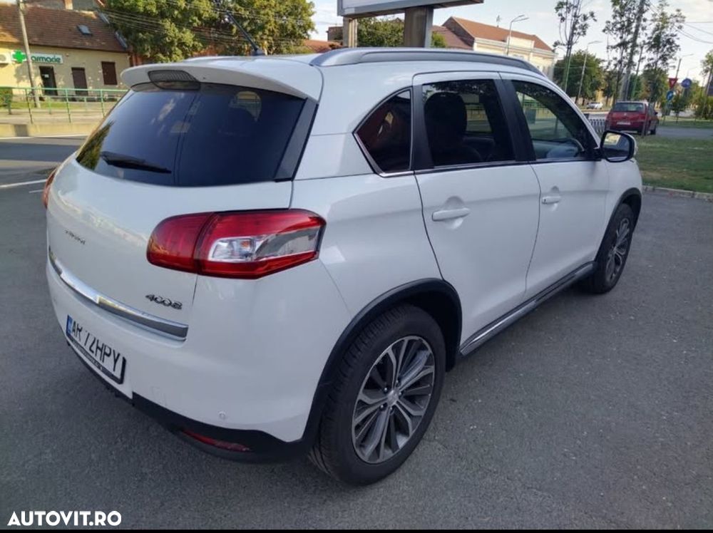 Peugeot 4008 - 5