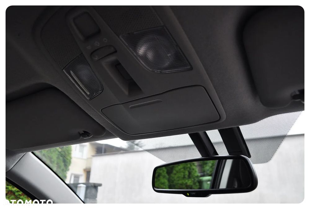 Suzuki SX4 S-Cross 1.4 T Premium - 31