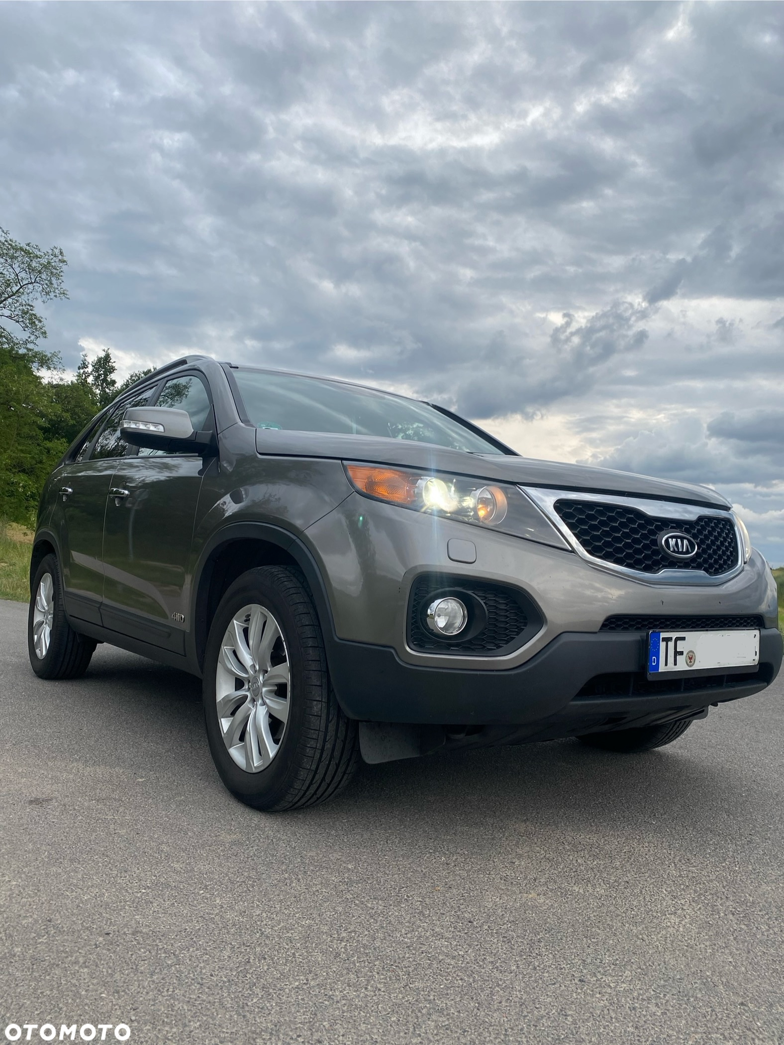 Kia Sorento - 2