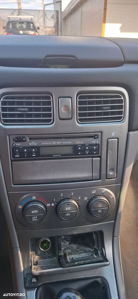 Subaru Forester 2.0 Base - 8