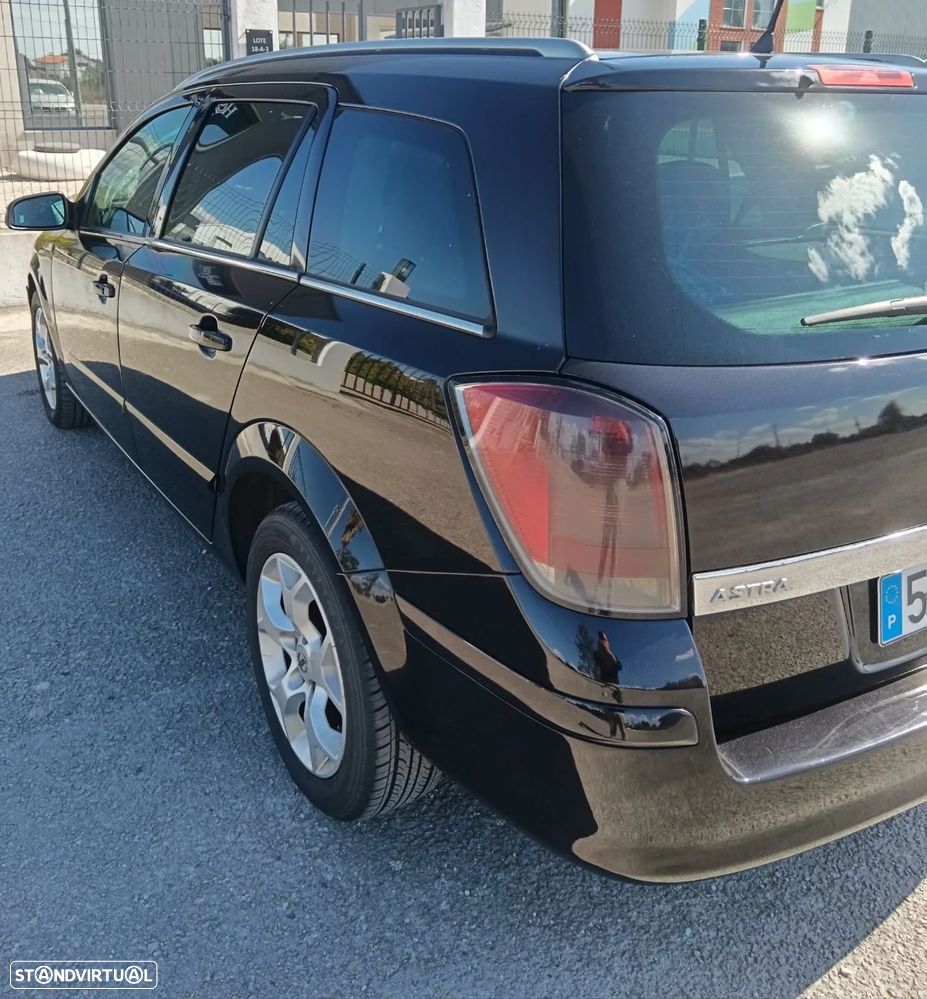 Opel Astra 1.7 CDTi Cosmo M5 - 3