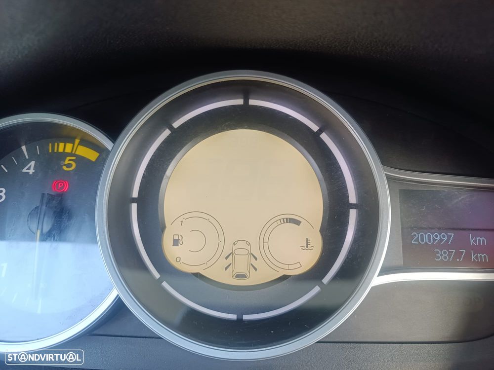 Renault Mégane ENERGY dCi 110 Start & Stop Dynamique - 18
