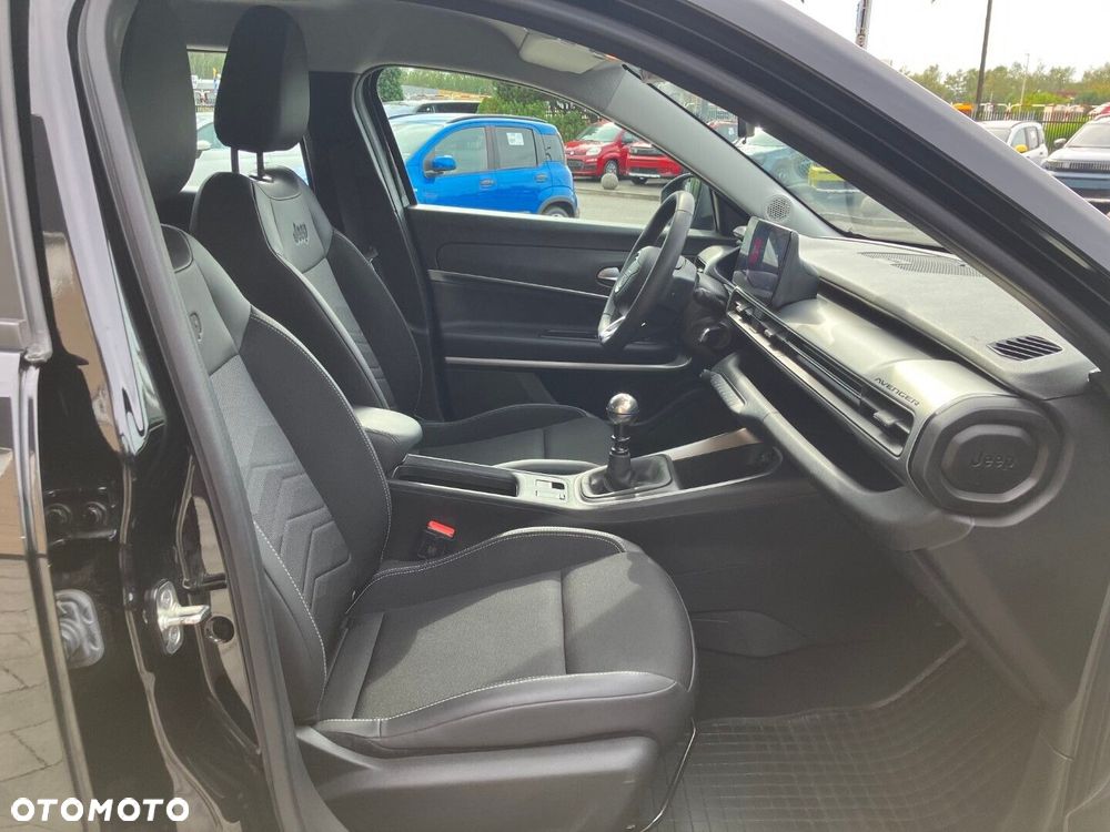 Jeep Avenger 1.2 GSE T3 Altitude FWD - 22