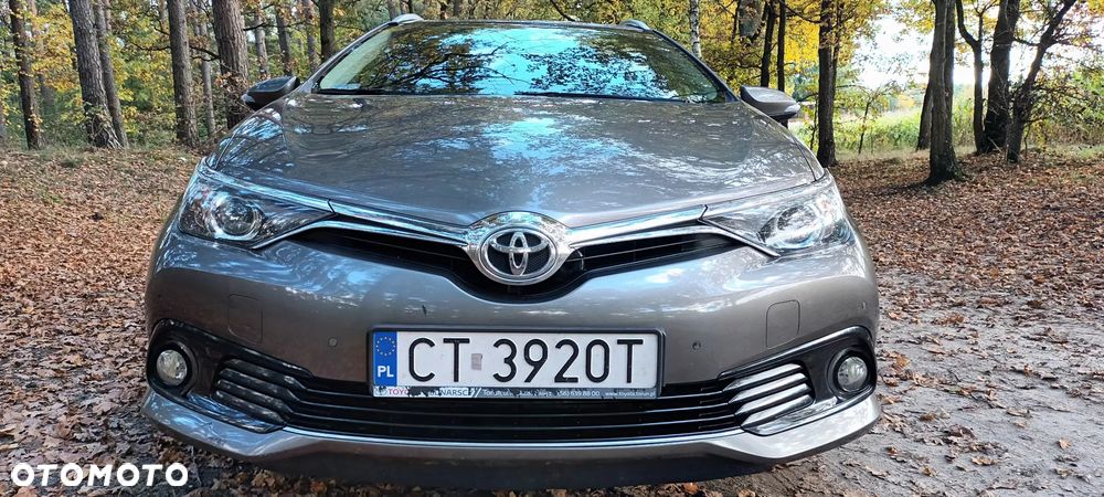 Toyota Auris 1.6 Premium - 7