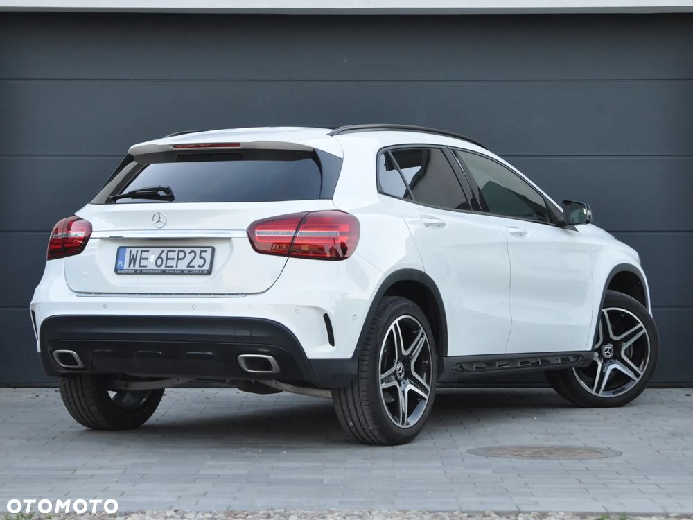 Mercedes-Benz GLA 220 4-Matic AMG Line - 19