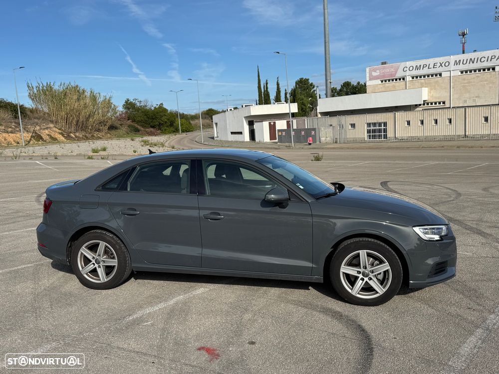 Audi A3 Limousine 30 TDI - 4