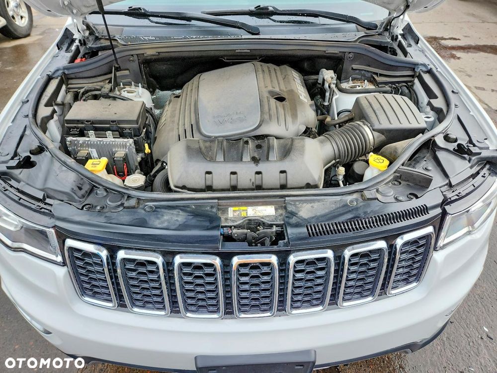 Jeep Grand Cherokee - 9