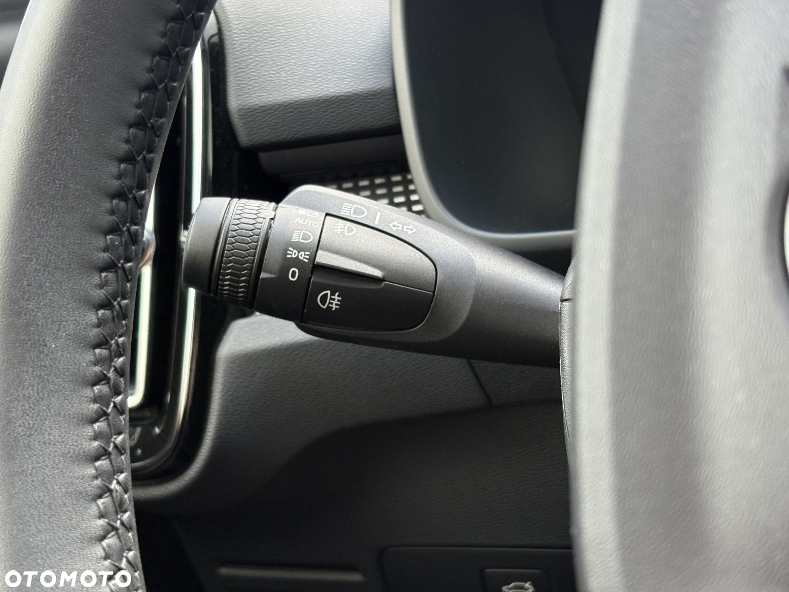 Volvo XC 40 - 21