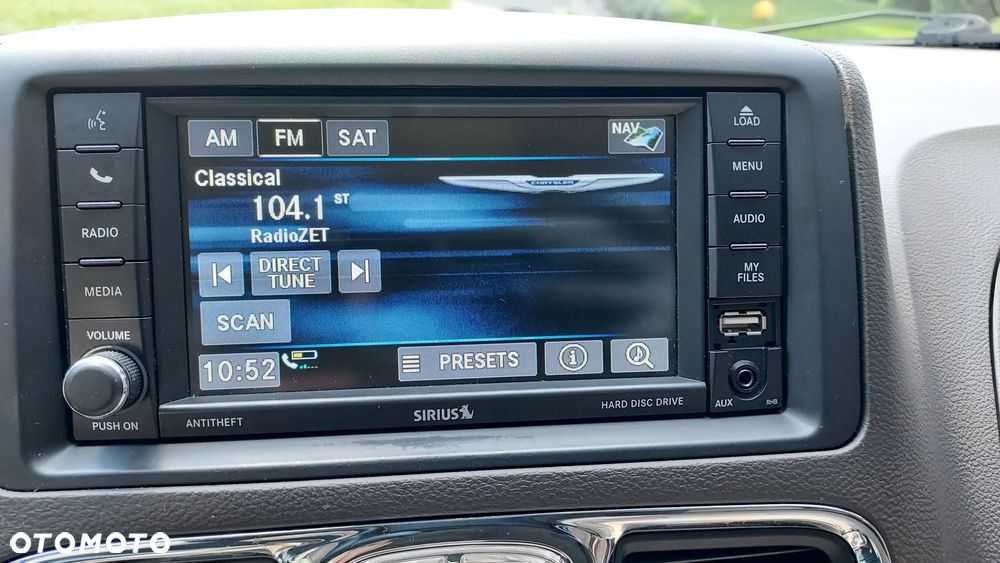 Chrysler Town & Country 3.6 Limited - 12