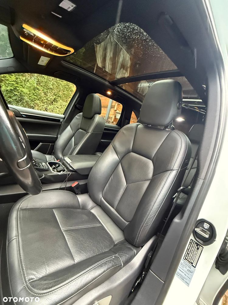 Porsche Cayenne Standard - 9