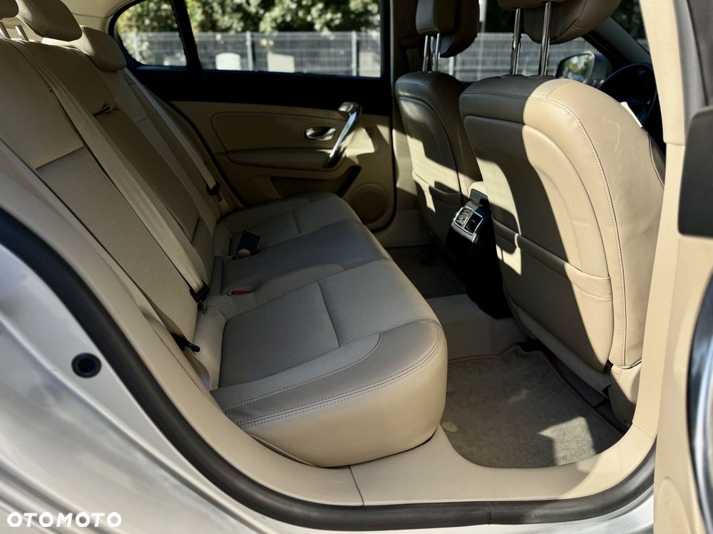 Renault Latitude 2.0 dCi Privilege - 14