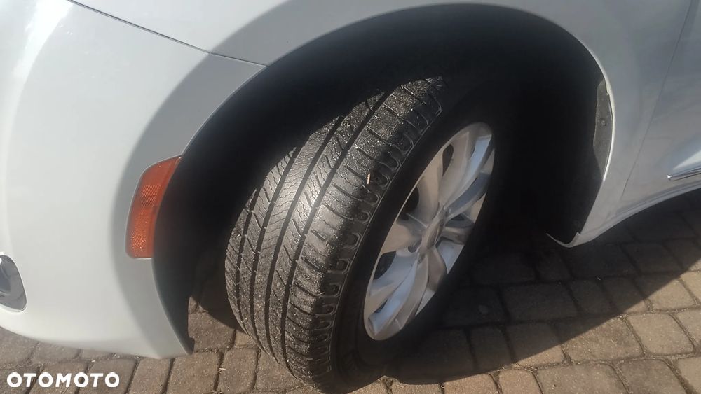 Chrysler Pacifica - 3