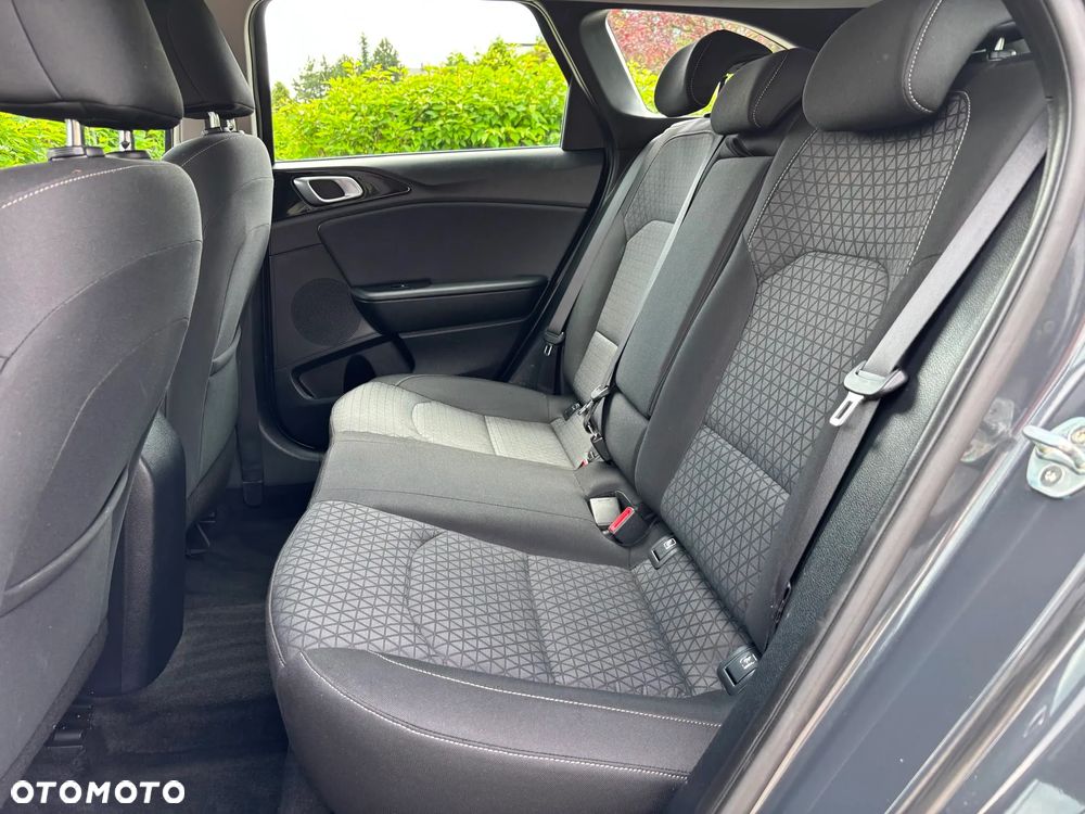 Kia Ceed 1.6 CRDi SCR L Business Line DCT - 8