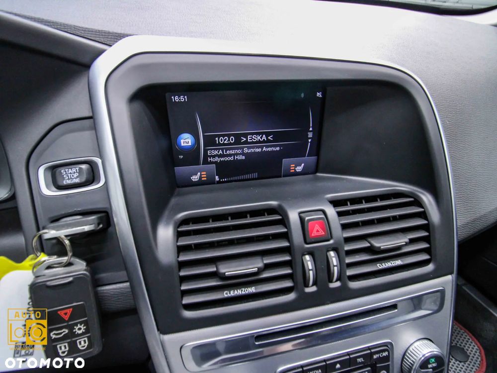 Volvo XC 60 D3 Geartronic Summum - 20