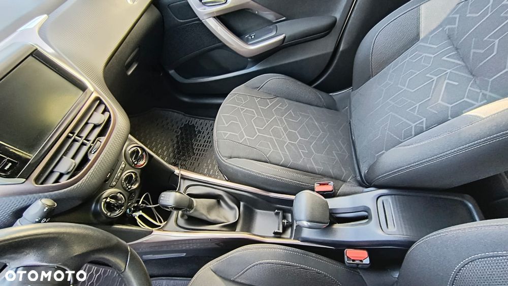 Peugeot 2008 - 16