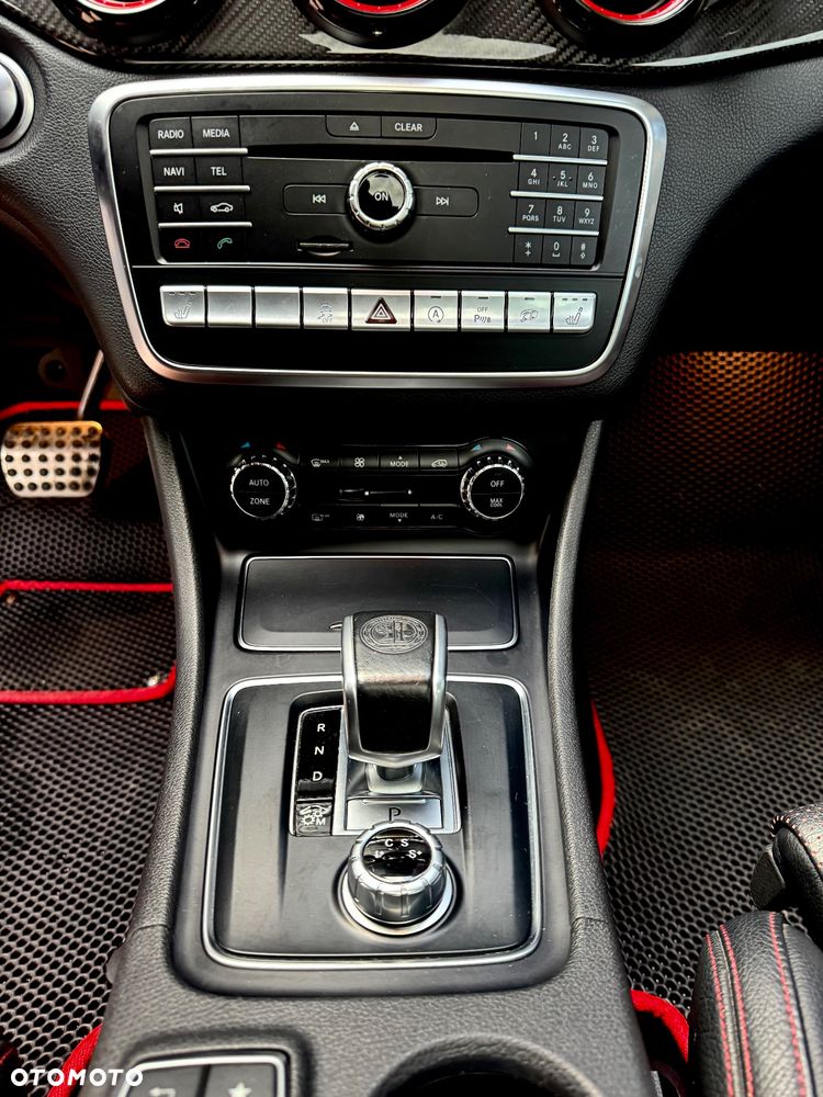 Mercedes-Benz CLA AMG 45 4-Matic - 17