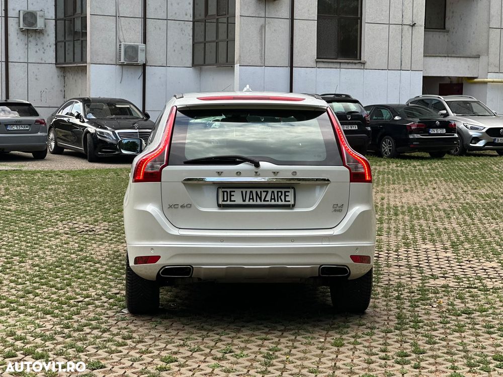 Volvo XC 60 2.4D AWD Aut. Momentum - 10
