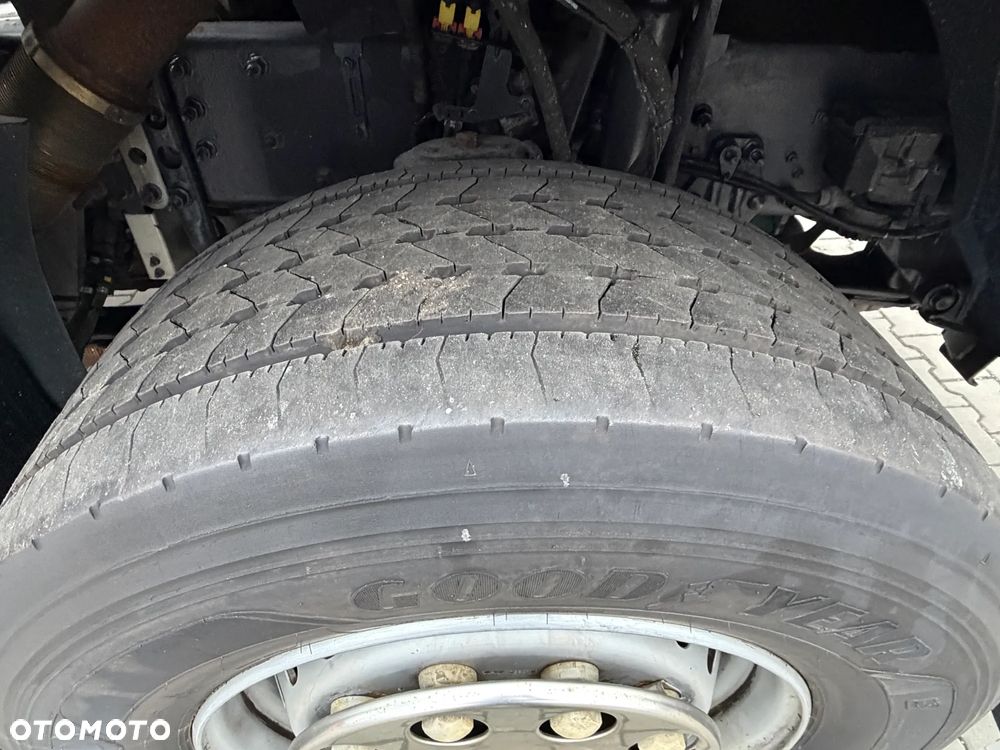 Volvo FH460 z Austrii kabina XL nowa hydraulika 600Tkm oryginalnego przebiegu - 21