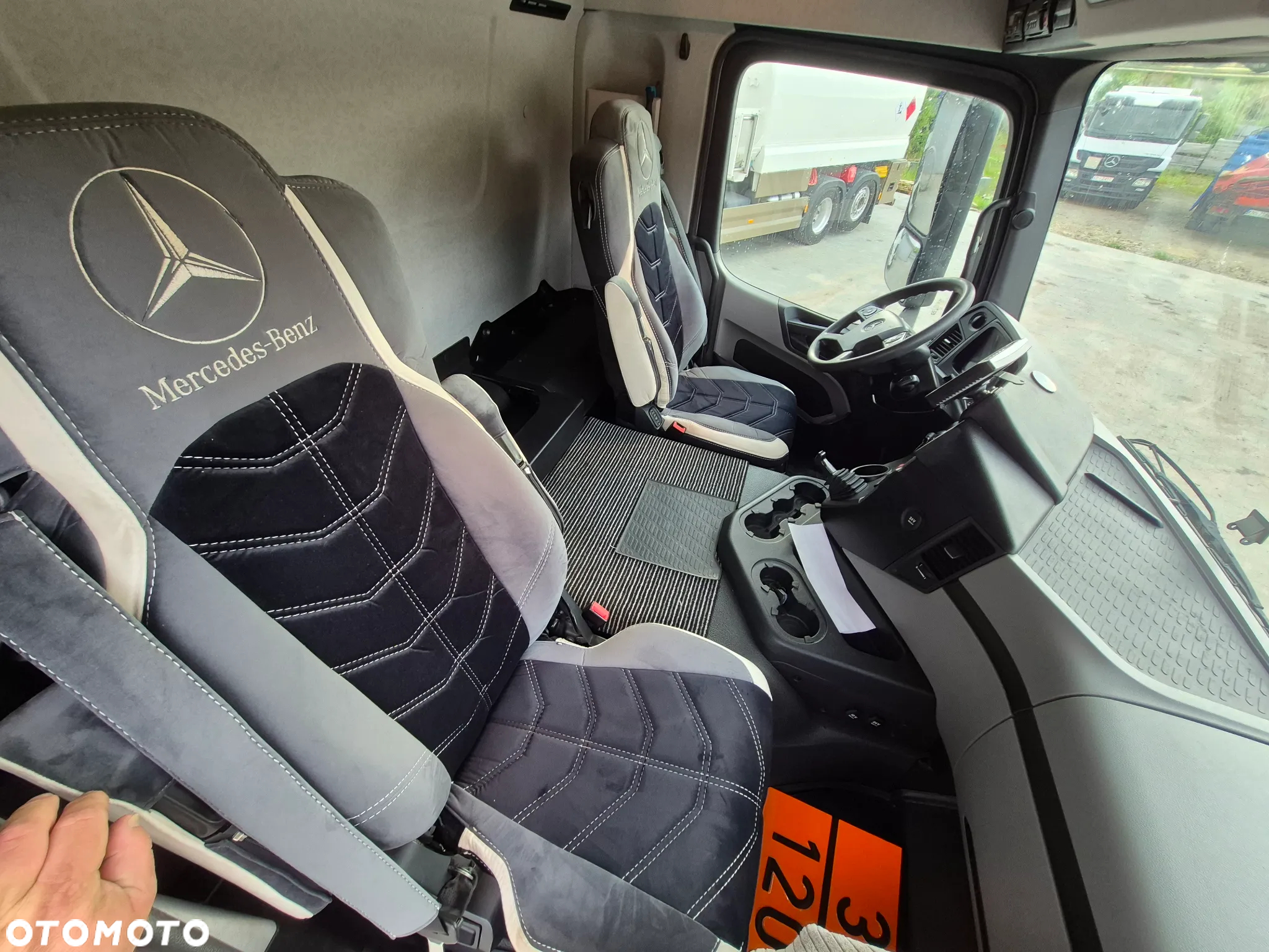 Mercedes-Benz Autocysterna ANTOS - 20