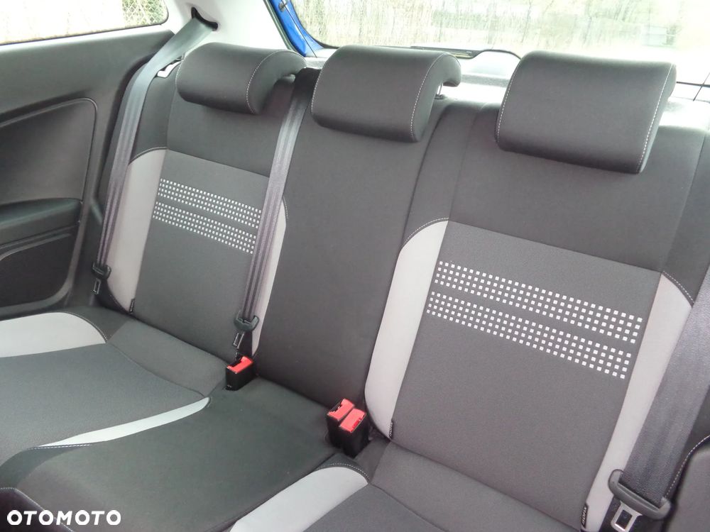 Volkswagen Polo 1.2 Life - 23