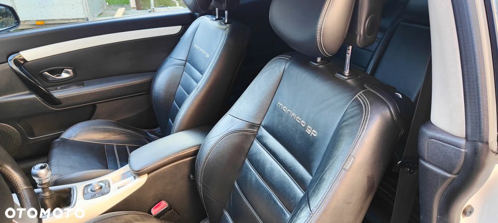 Renault Laguna dCi 150 FAP Monaco GP - 8