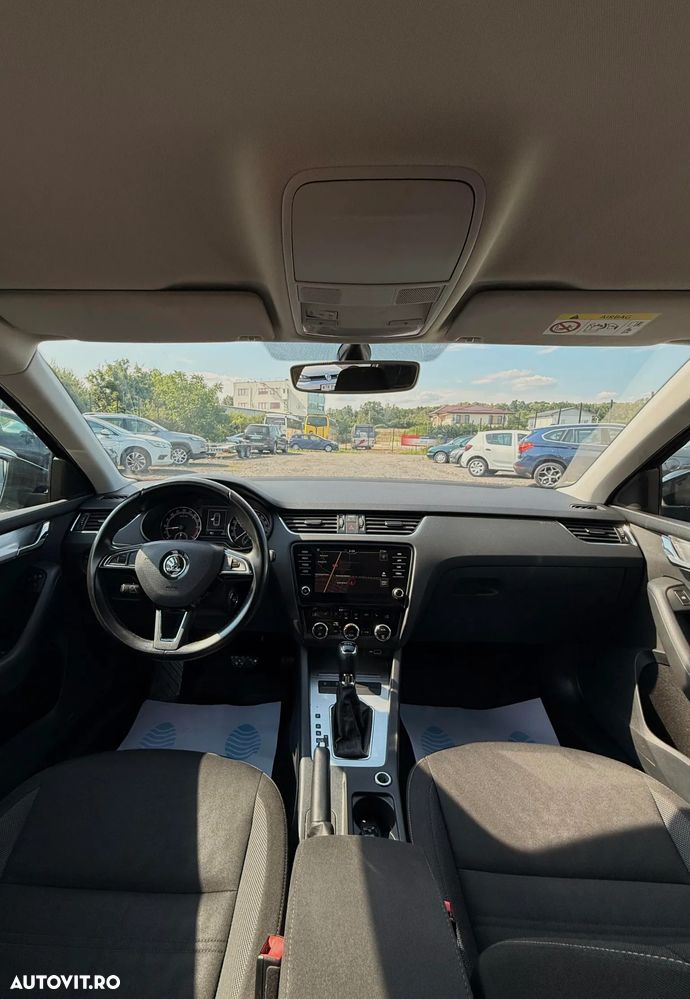 Skoda Octavia 1.6 TDI DSG Ambition - 19