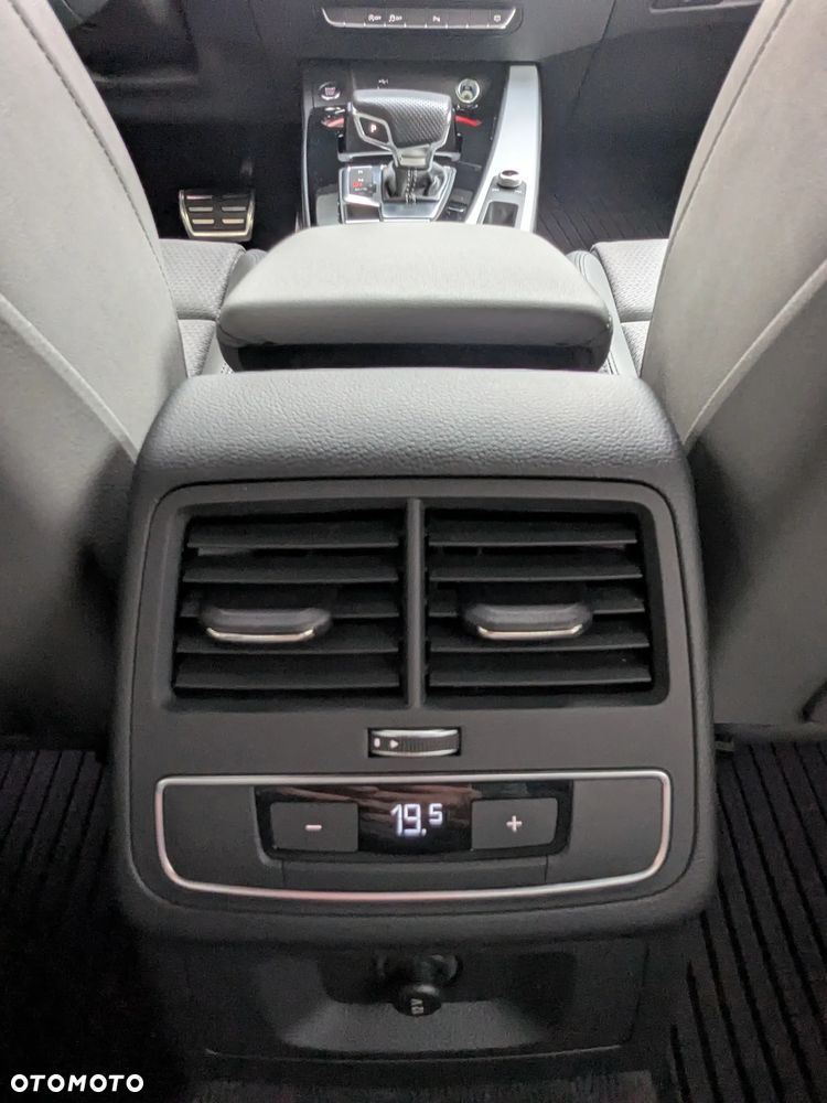 Audi A4 Limousine - 25