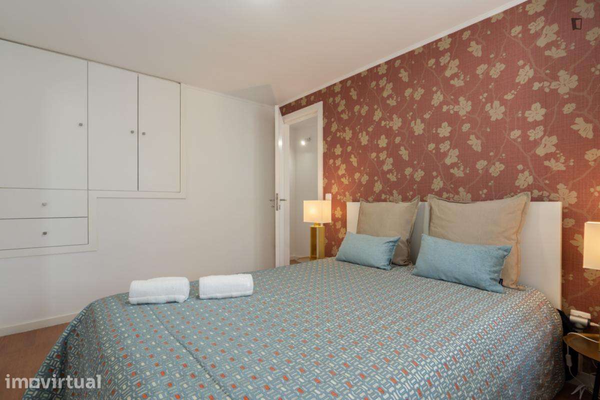 Apartamento com 2 quartos - localizado em Vitória Porto - Grande imagem: 2/25