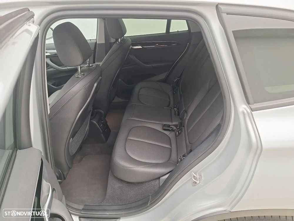 BMW X1 25 e xDrive - 7