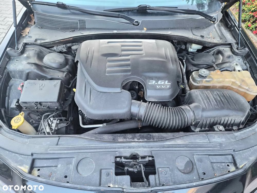 Chrysler 300s - 9