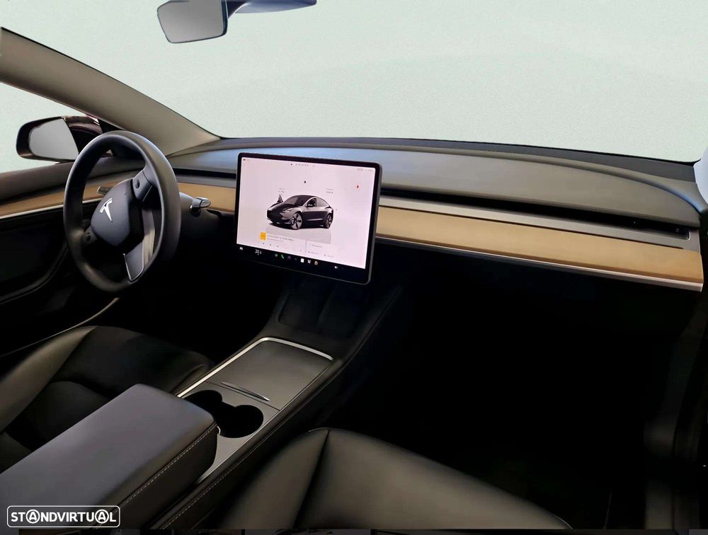 Tesla Model 3 Tração Traseira Standard - 18