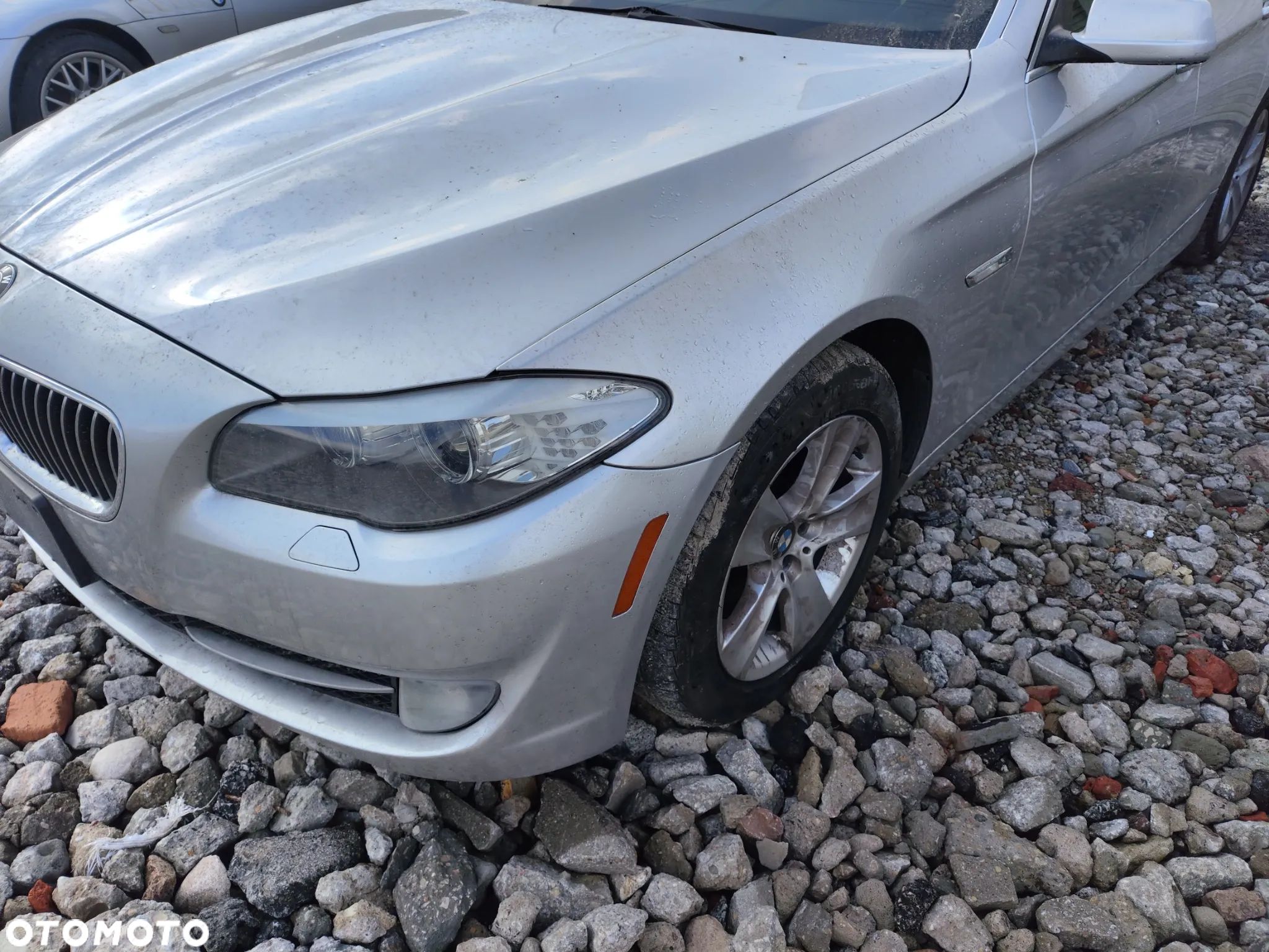 BMW 5 F10 528Xi N20B28 354 TITANSILBER 4x4 X-Drive Części Europa - 1