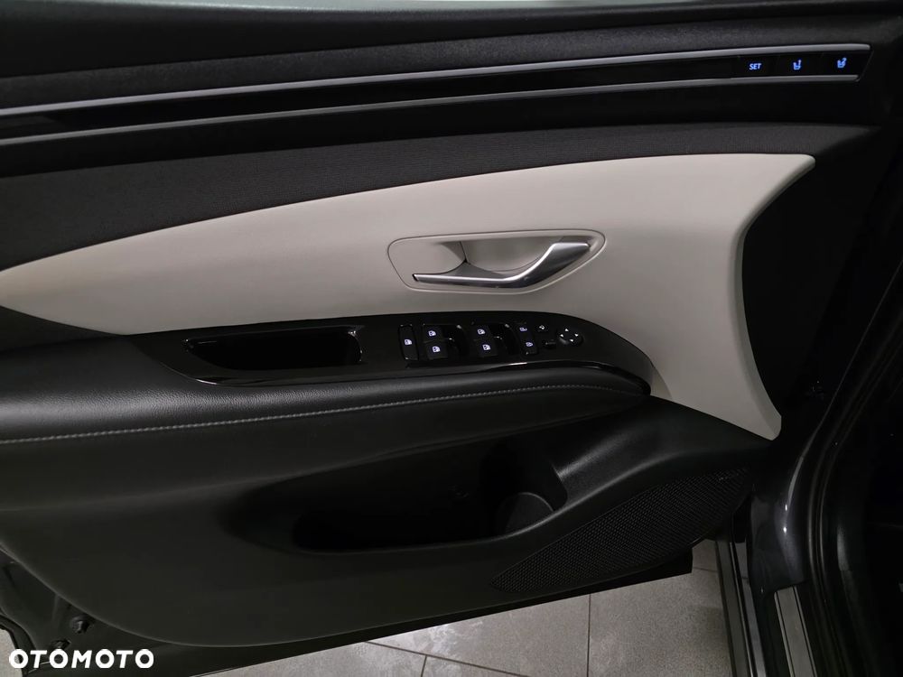 Hyundai Tucson 1.6 CRDi 48V-Hybrid 4WD DCT Prime - 24